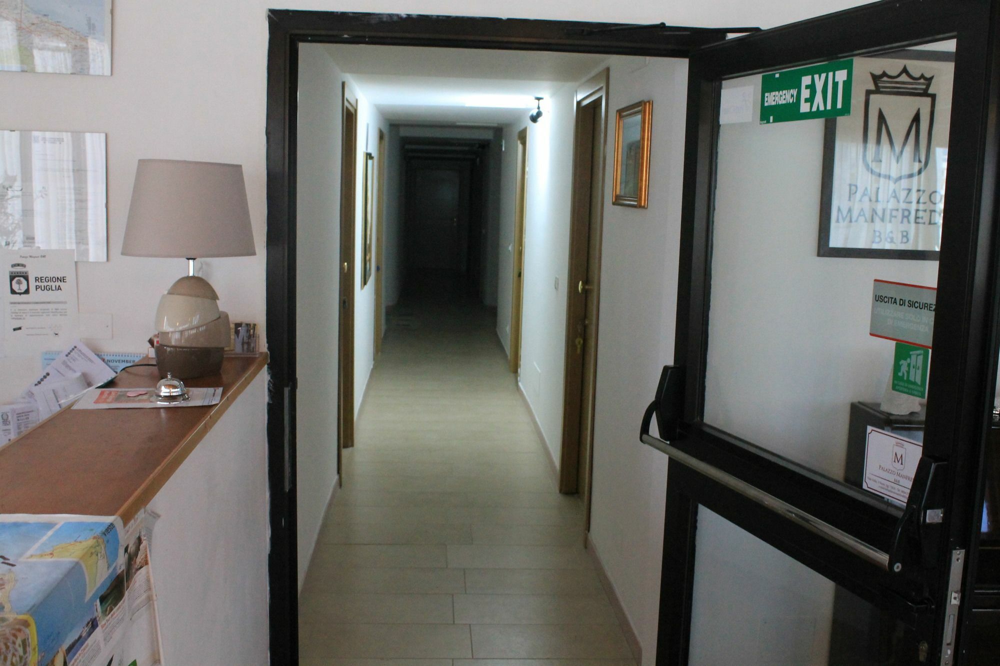 B&B Palazzo Manfredi Vieste, Fronte Mare Con Parcheggio Exterior photo